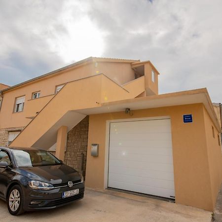 Apartman Eva Врси Екстериор снимка