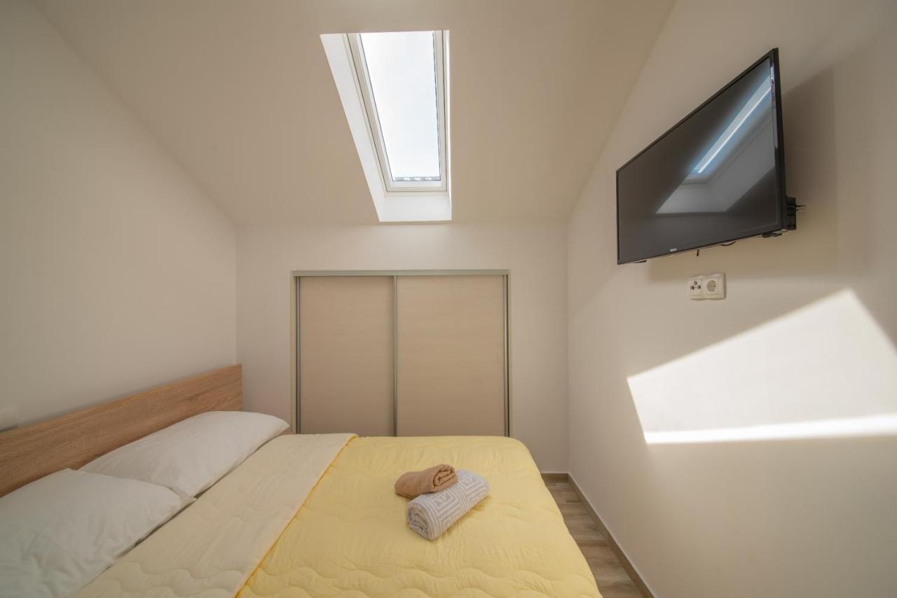 Apartman Eva Врси Екстериор снимка