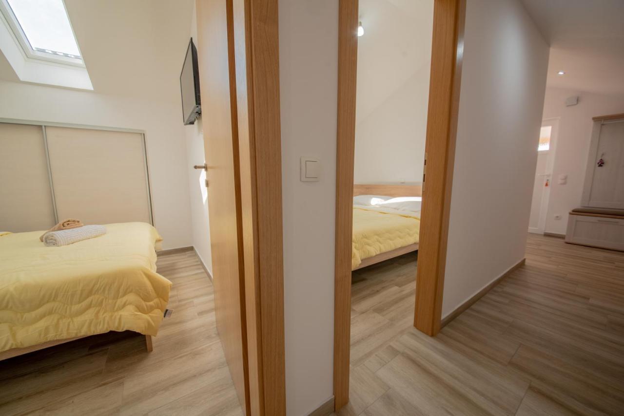 Apartman Eva Врси Екстериор снимка