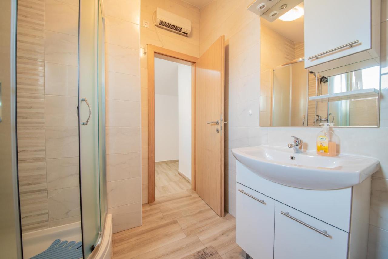 Apartman Eva Врси Екстериор снимка