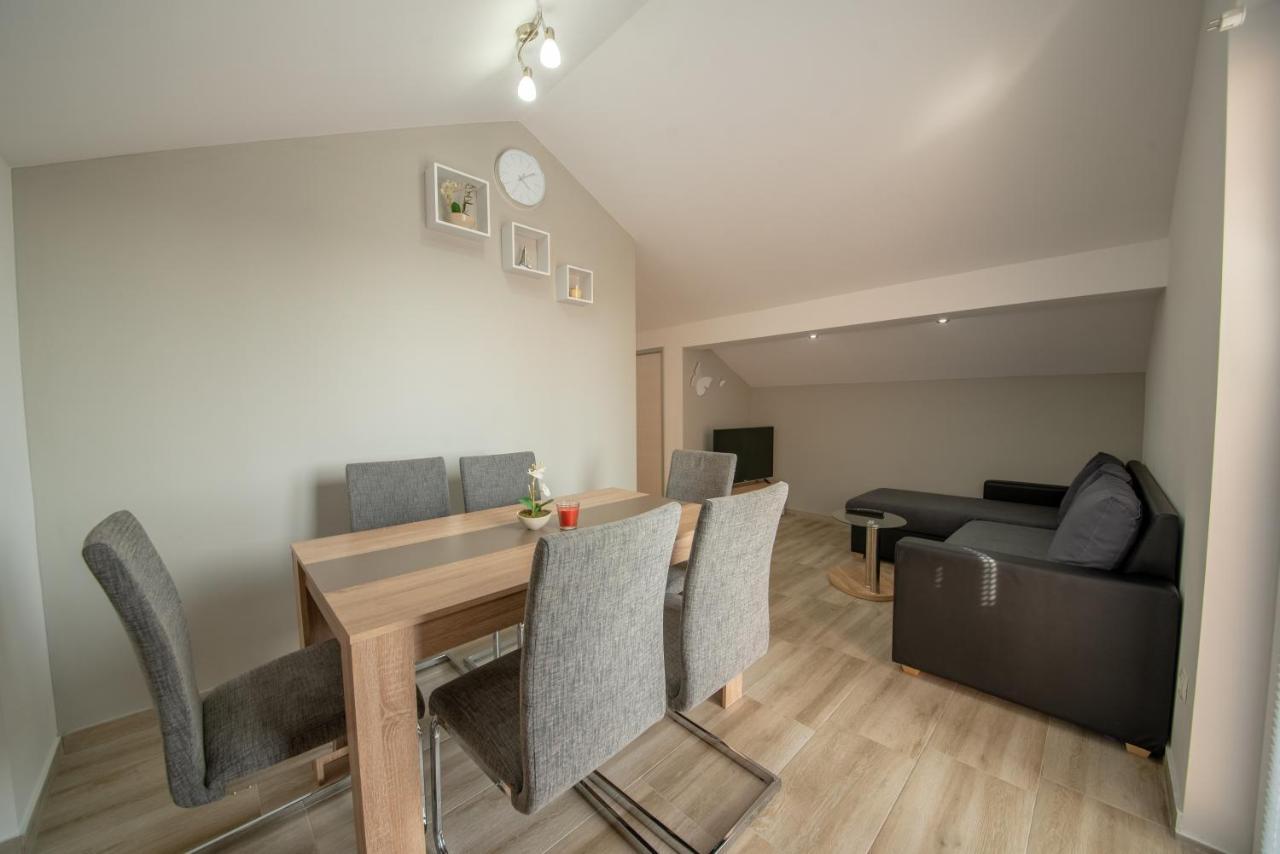 Apartman Eva Врси Екстериор снимка